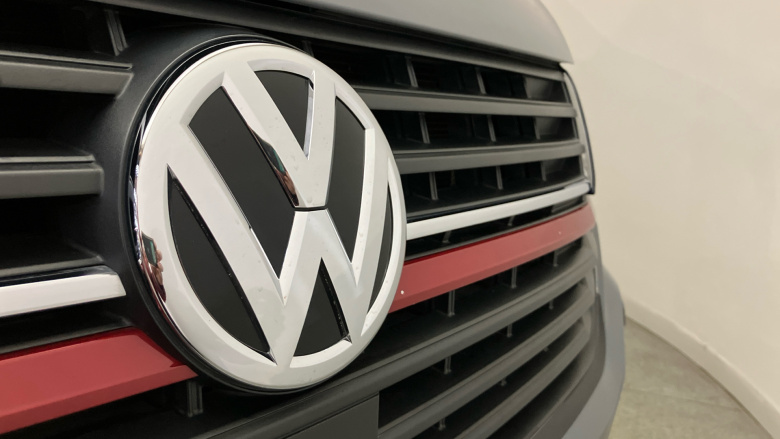 Volkswagen Transporter T32 Swb Diesel Special Edition 2.0 BiTDI 204 Sportline Black Ed Kombi Van DSG